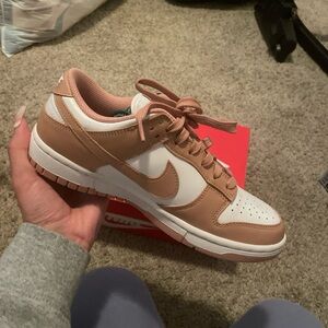 Dunk low W 7.5/M 6. Rose Whisper